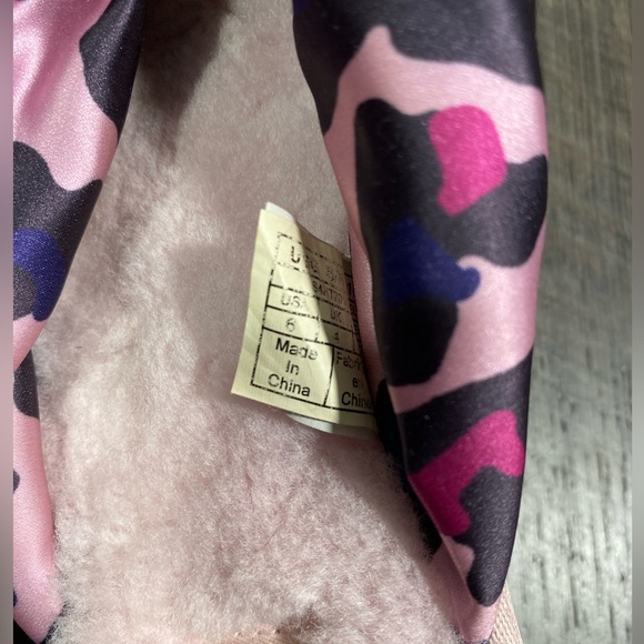 UGG Lushette Leopard Puffer Satin Sheepskin Slippers - Picture 4 of 6